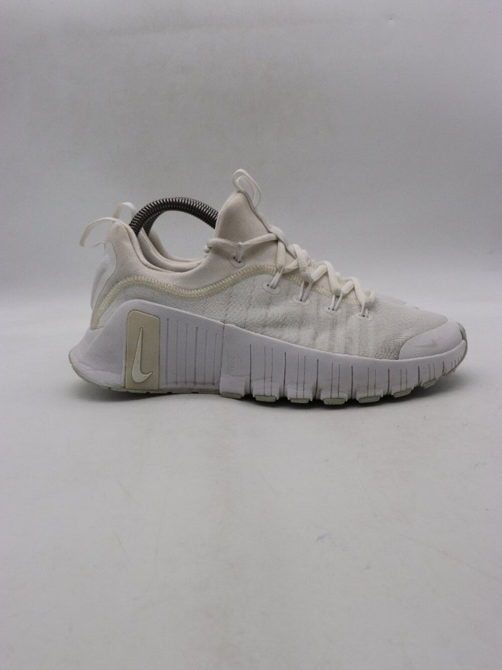 Nike Free Metcon 6 Womens Size 8 White Athletic Running Walking Shoes Sneakers